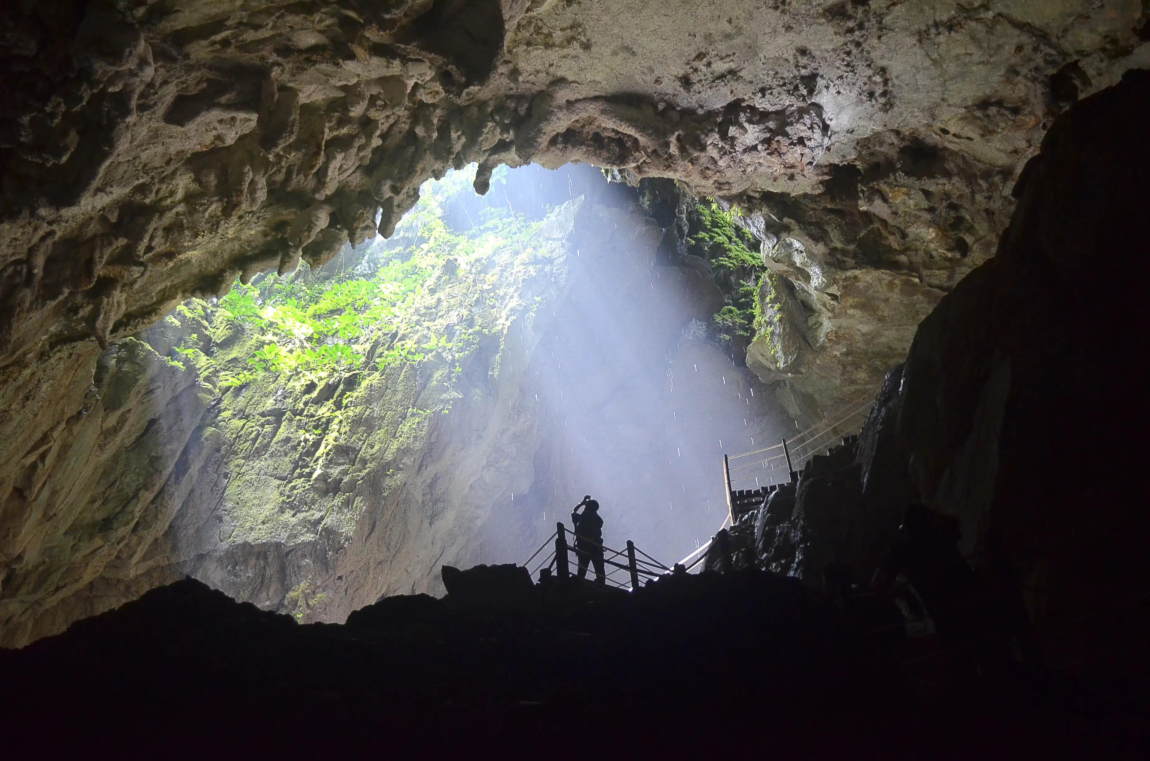 Pamela-Reblora_Introduction-Cave.jpg
