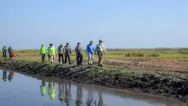 environment_ministry_spokesman_neth_pheaktra_and_o