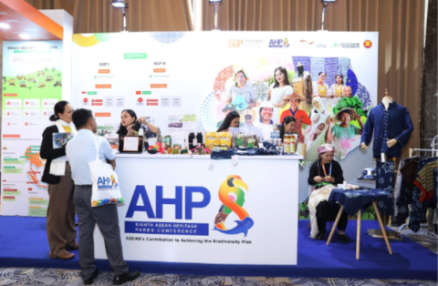 The SGP booth showcases project information, knowledge materials, and innovative products from supported grants, along with an interactive demonstration by WARECOD on creating biodiversity-inspired textile designs.